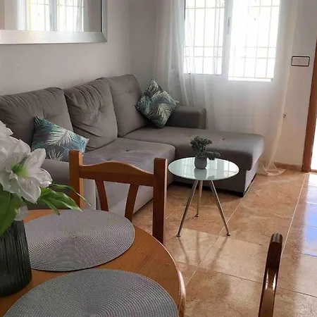 Apartment Acogedor Apartamento Con Piscina Cerca A La Playa Torrevieja