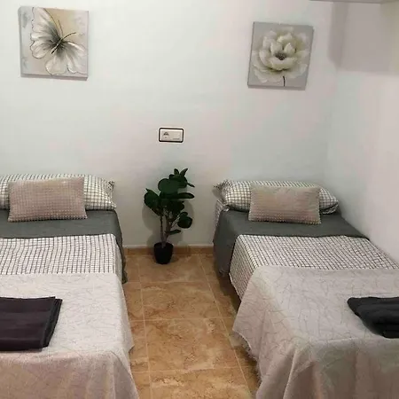 Acogedor Apartamento Con Piscina Cerca A La Playa Lejlighed *